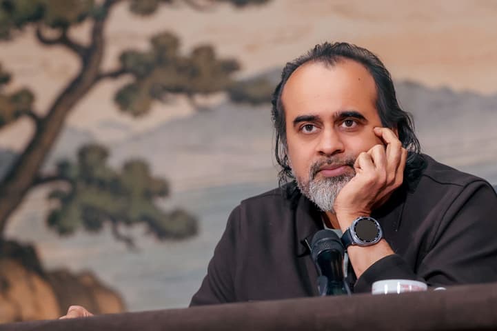 Acharya Prashant