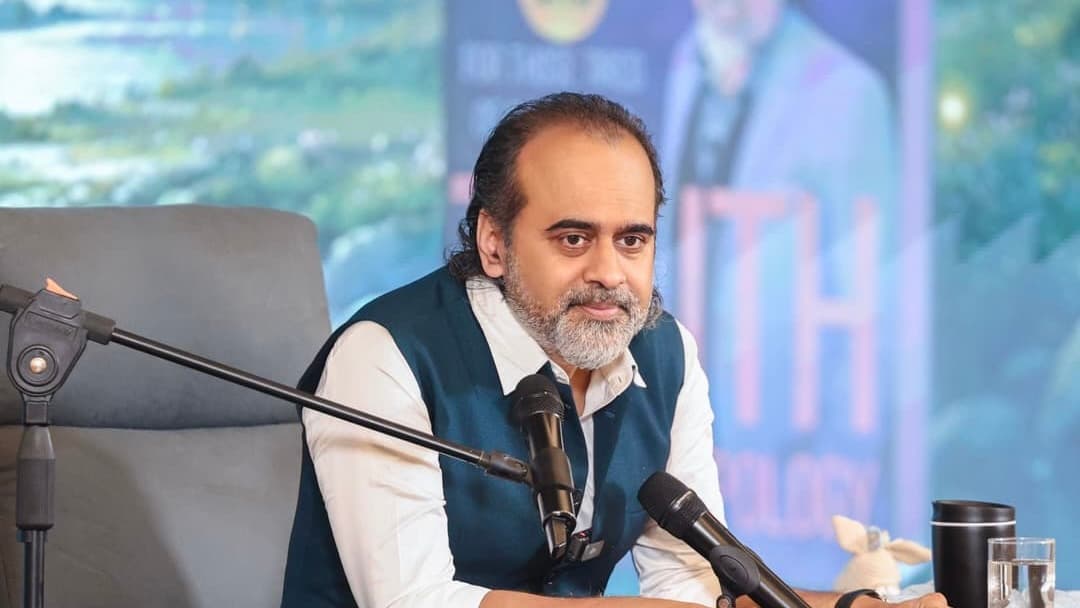 अध्यात्म, विज्ञान और संविधान: किससे मिलेगी सच्ची स्वतंत्रता?