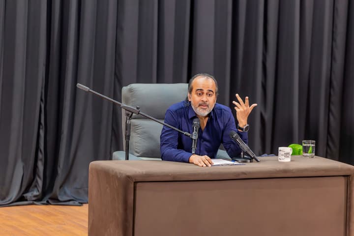 Acharya Prashant