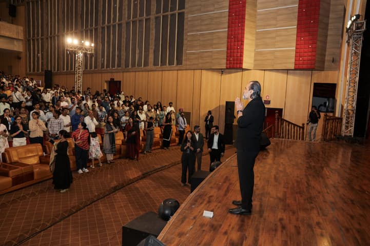 Acharya Prashant