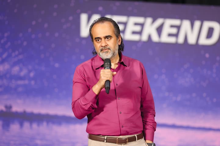 Acharya Prashant