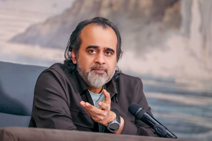 Acharya Prashant