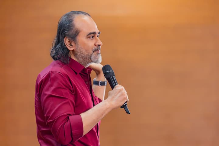 Acharya Prashant