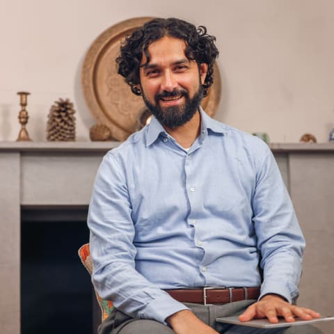 Acharya Prashant