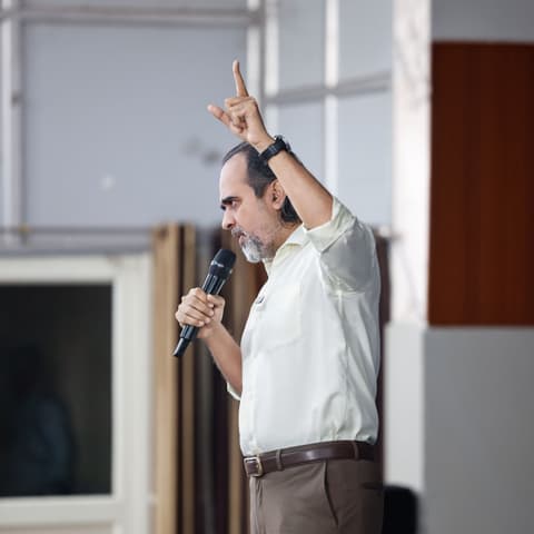 Acharya Prashant