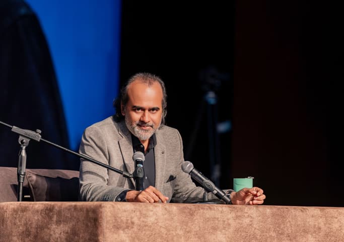 Acharya Prashant