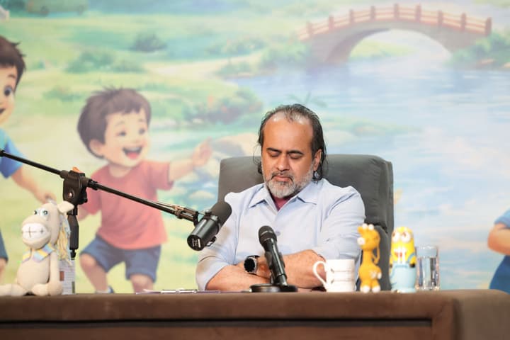 Acharya Prashant