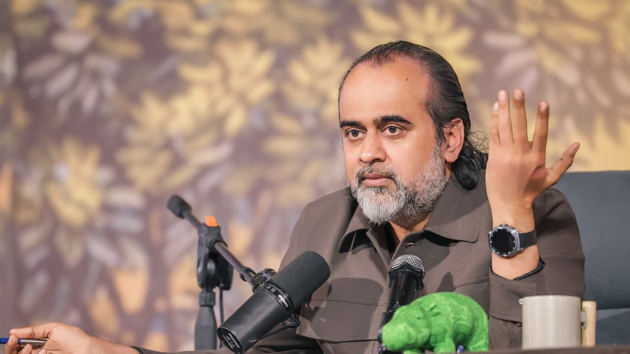 11000 लीटर दूध बहाया गया: आस्था या अंधविश्वास?