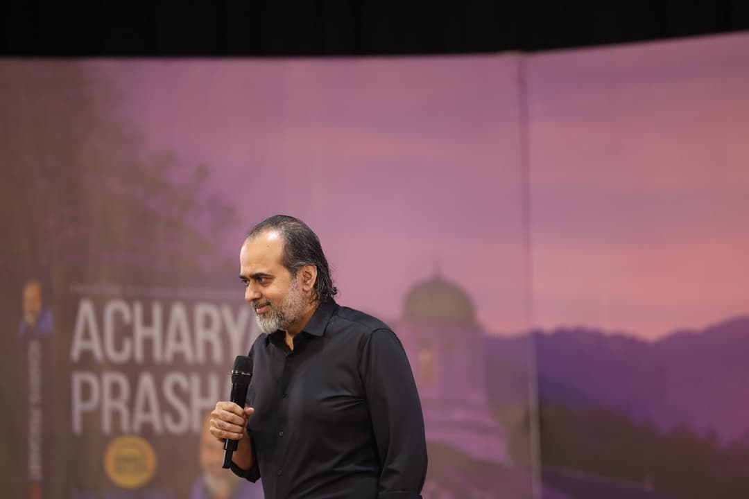 What is Knowledge? — Acharya Prashant at Doon Book Festival