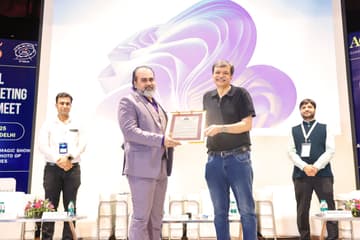 IITD Honours Acharya Prashant For Outstanding Contribution To National Development