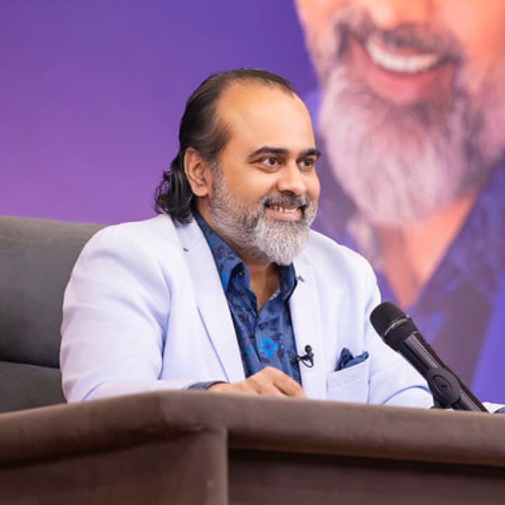 Acharya Prashant की नई किताब 'Truth Without Apology' का विमोचन