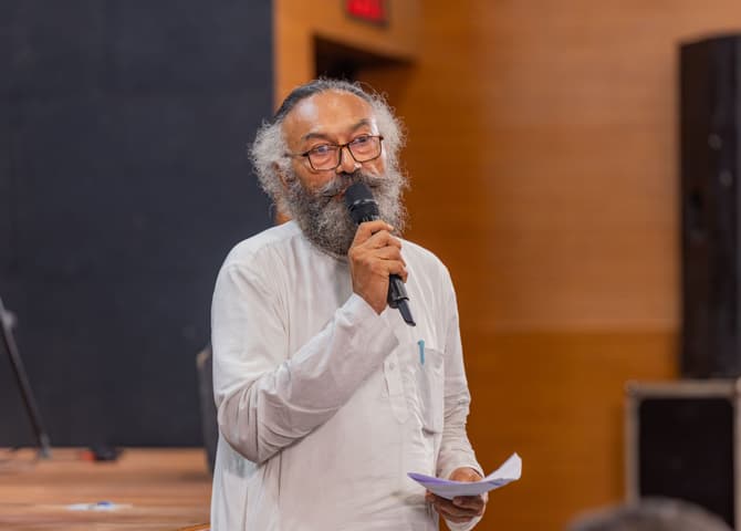 Acharya Prashant
