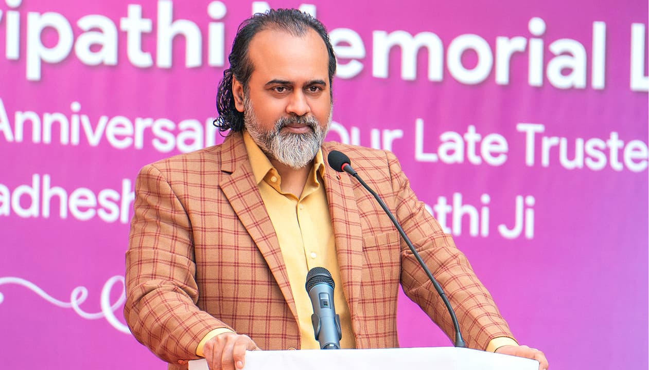 कोई भी आपकी उम्मीदों के हिसाब से नहीं चलेगा