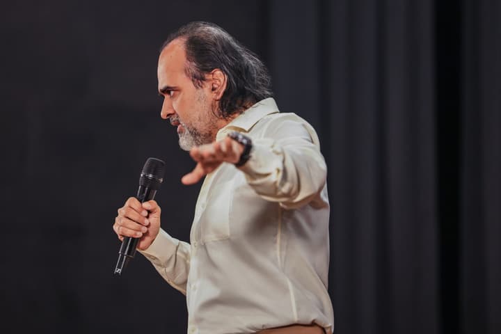 Acharya Prashant