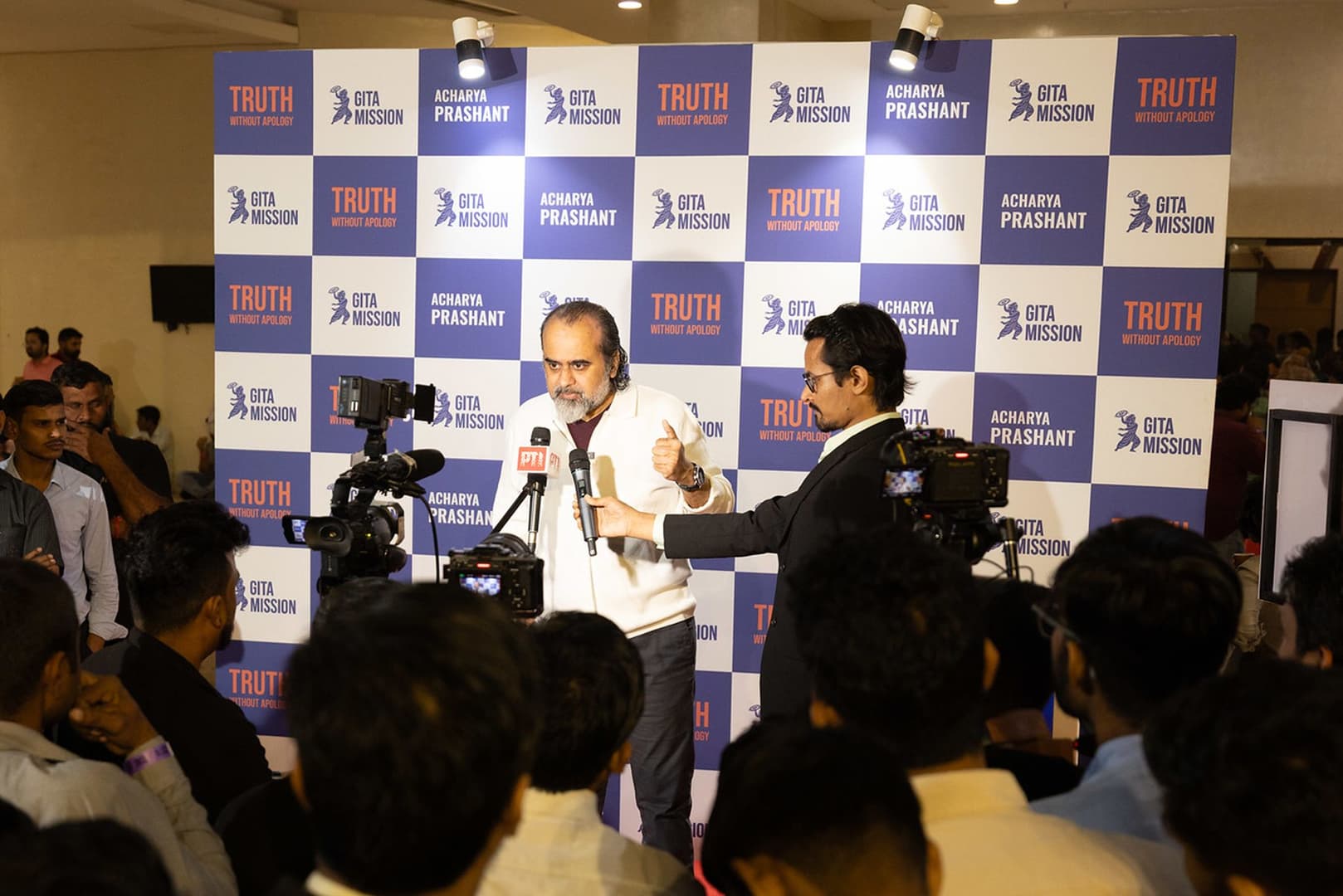 Acharya Prashant at Gautam Buddha University
