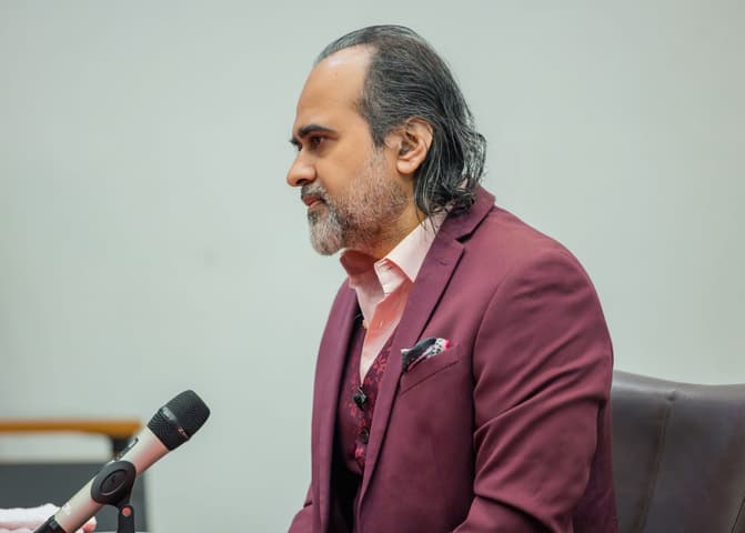 Acharya Prashant