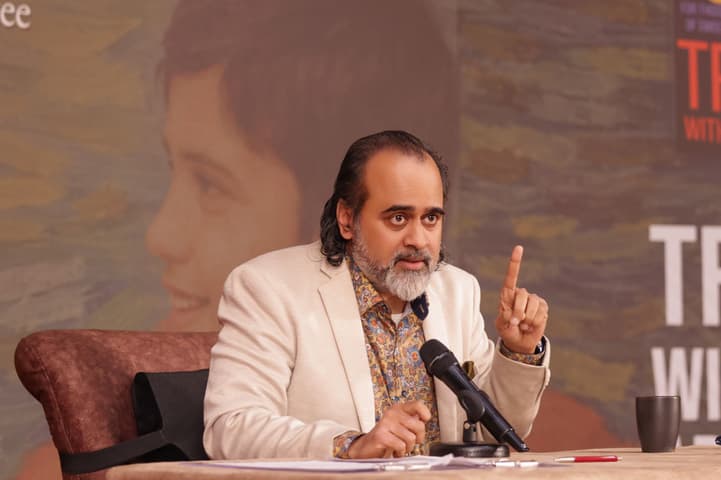 Acharya Prashant