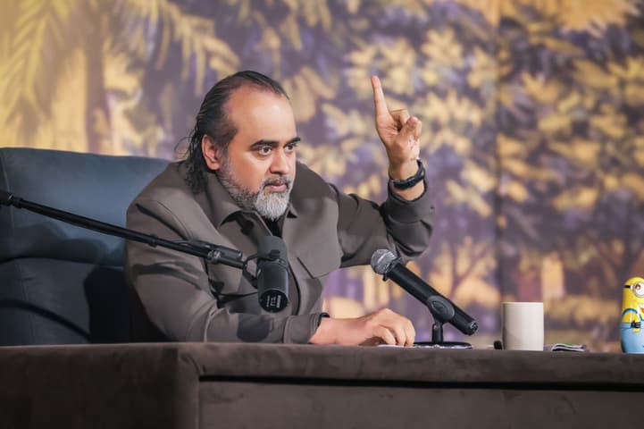 Acharya Prashant