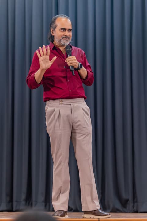 Acharya Prashant