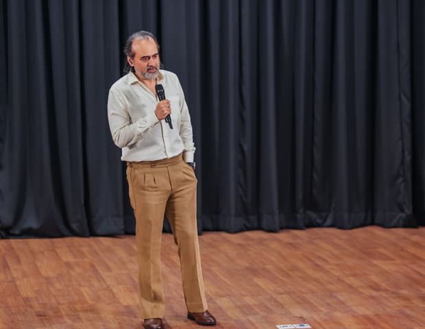 Acharya Prashant