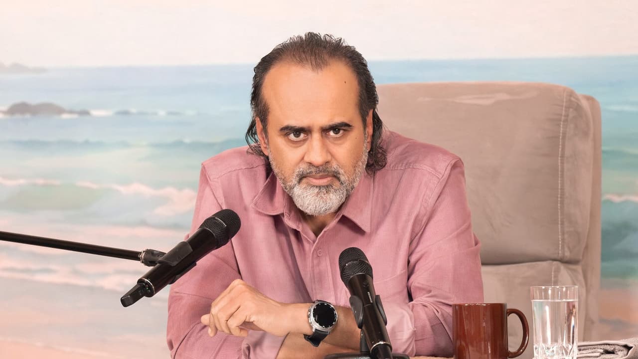 स्वतंत्रता दिवस: तलवार अभी भी सिर पर है