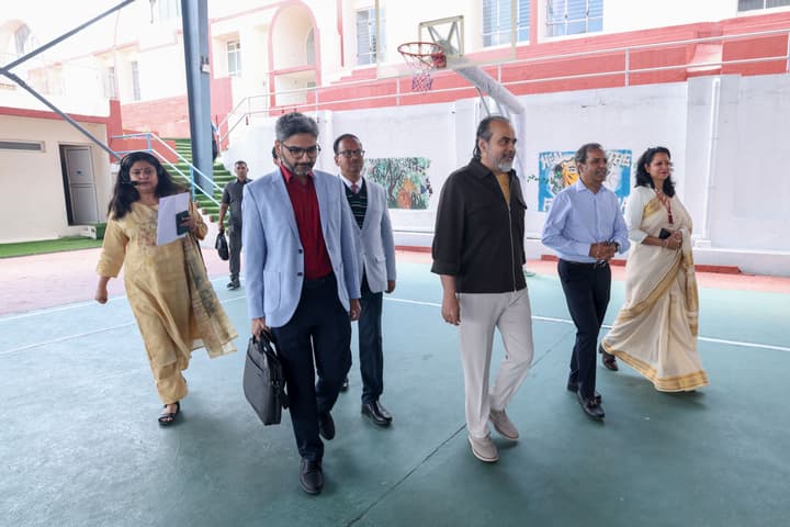 Acharya Prashant