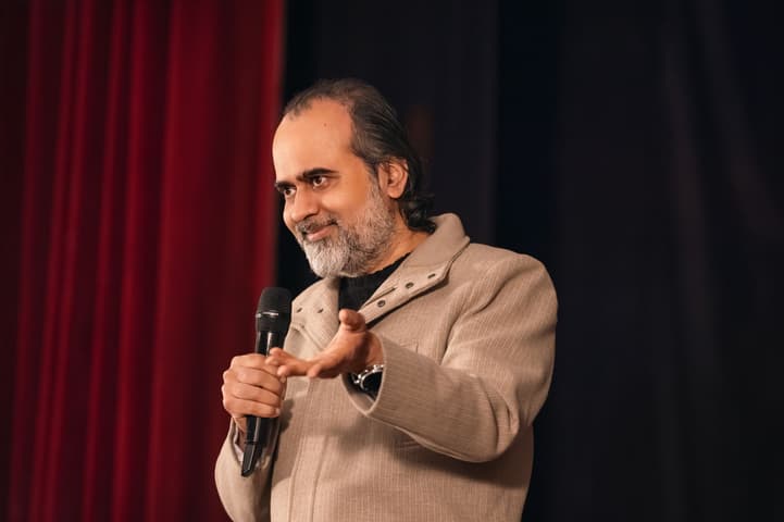 Acharya Prashant