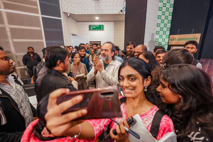 Acharya Prashant