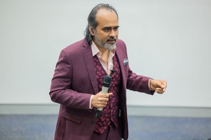 Acharya Prashant