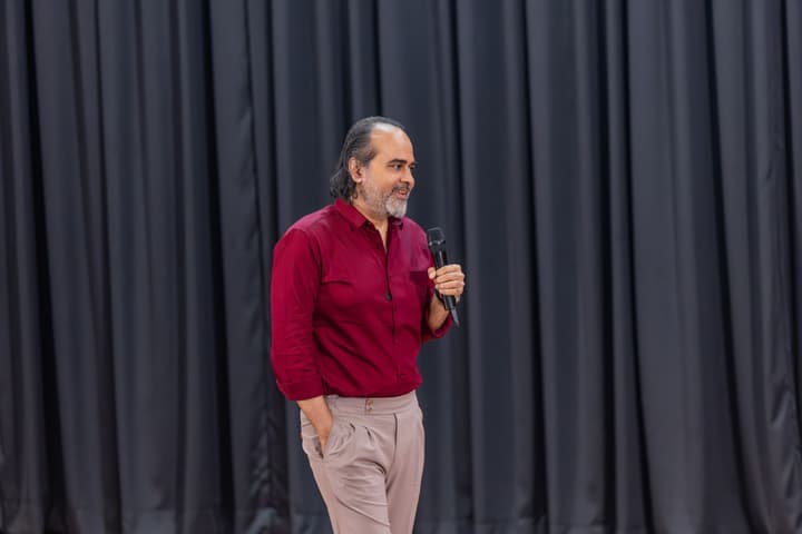 Acharya Prashant