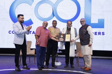 Acharya Prashant Awarded at COOL Conclave ISHRAE