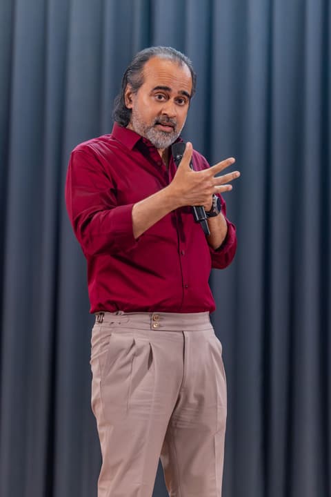 Acharya Prashant