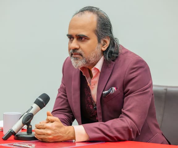 Acharya Prashant