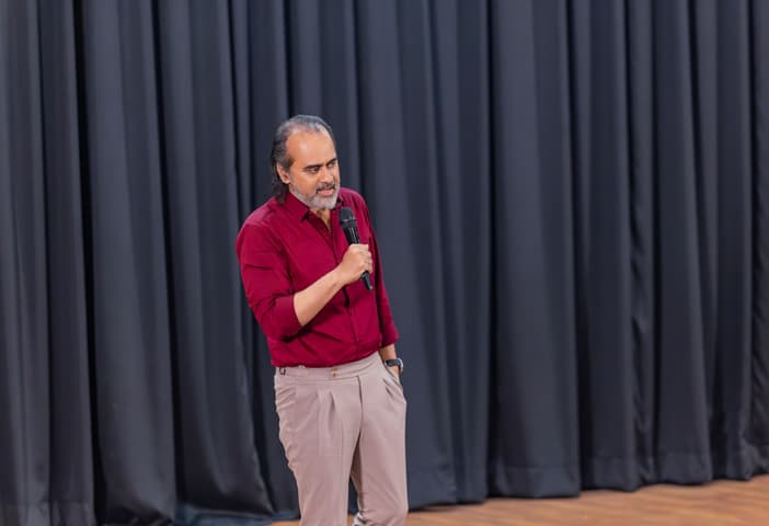 Acharya Prashant