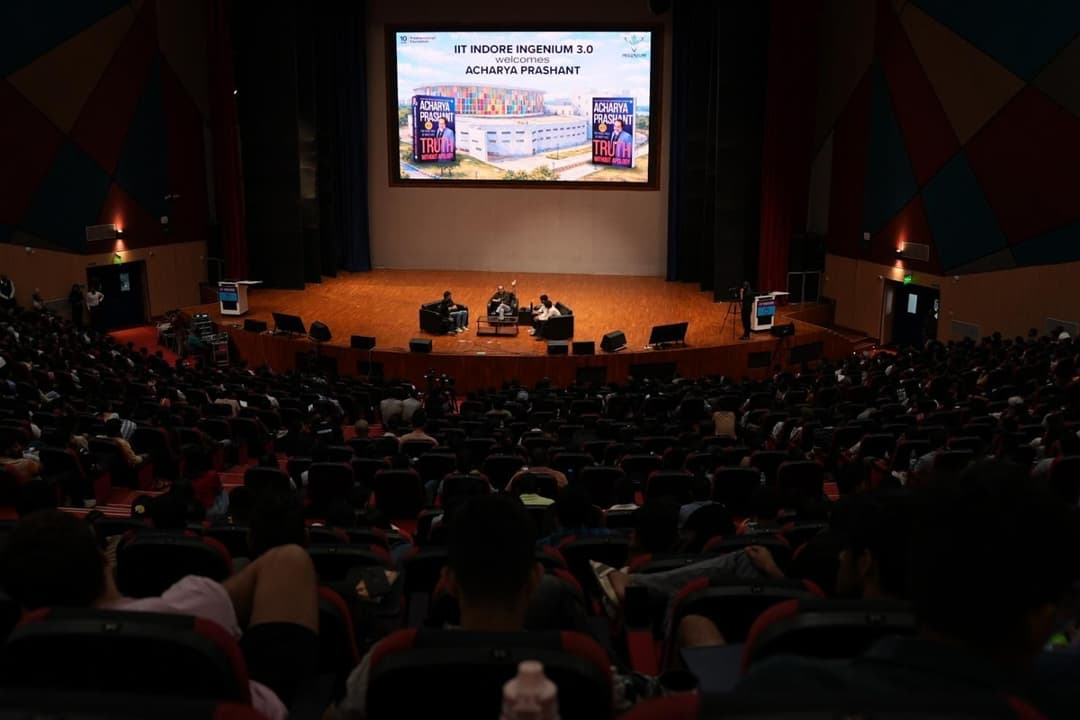 Acharya Prashant organised an event in Indore, so what did the Gentlemen say?