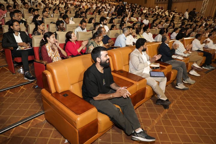 Acharya Prashant