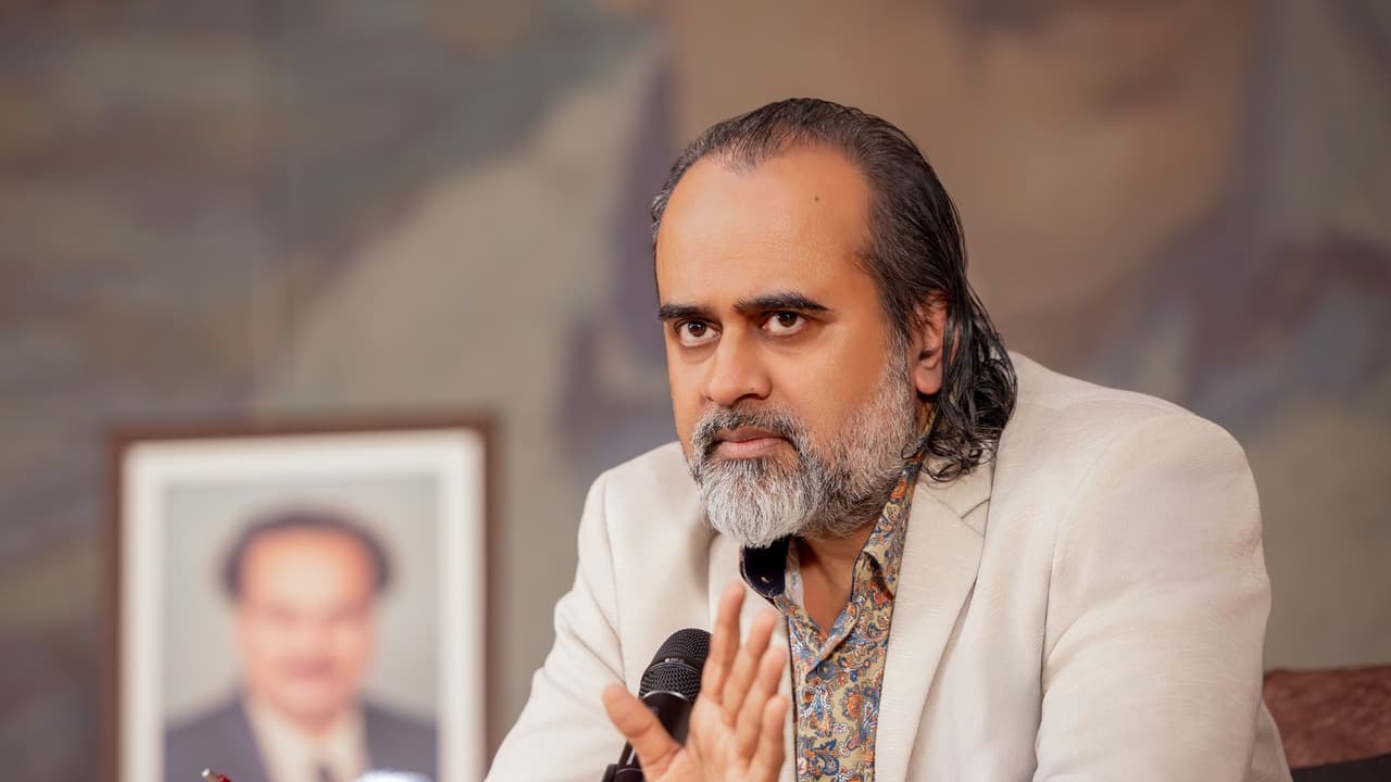 कमज़ोर की मदद कैसे करें?