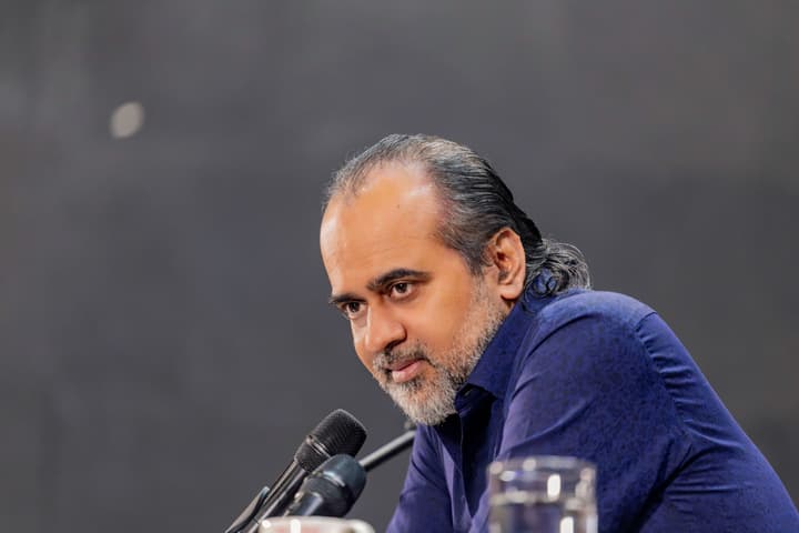 Acharya Prashant