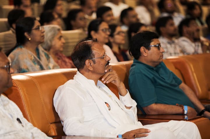 Acharya Prashant