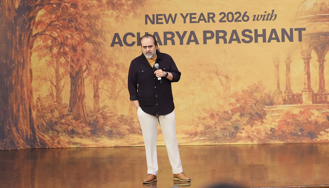 गुरु को भी बाज़ार बना लिया