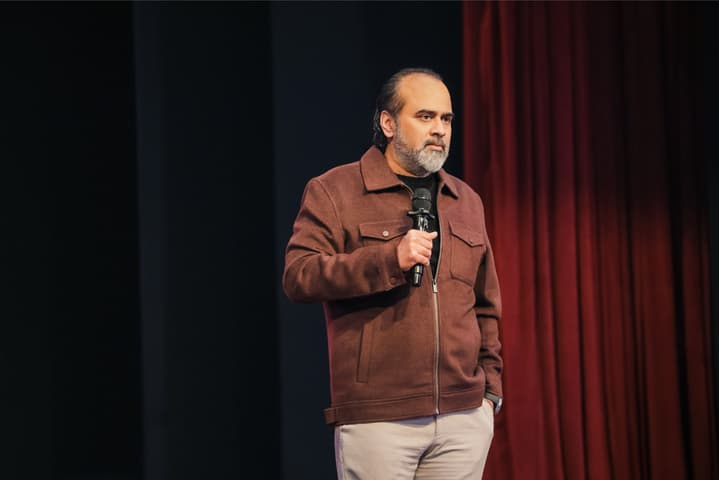 Acharya Prashant