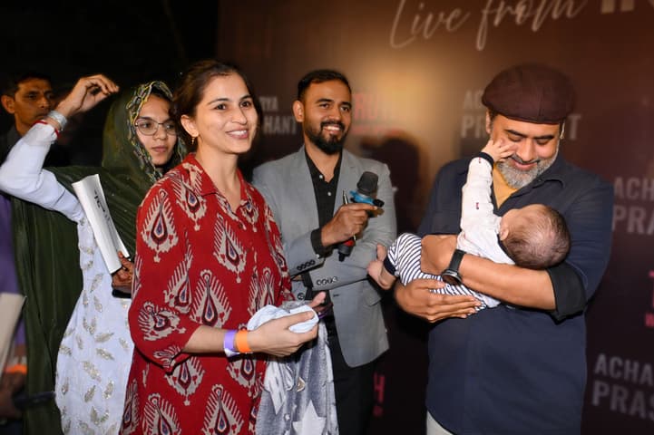 Acharya Prashant Named the Child - Arjav