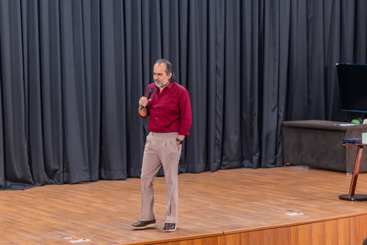Acharya Prashant