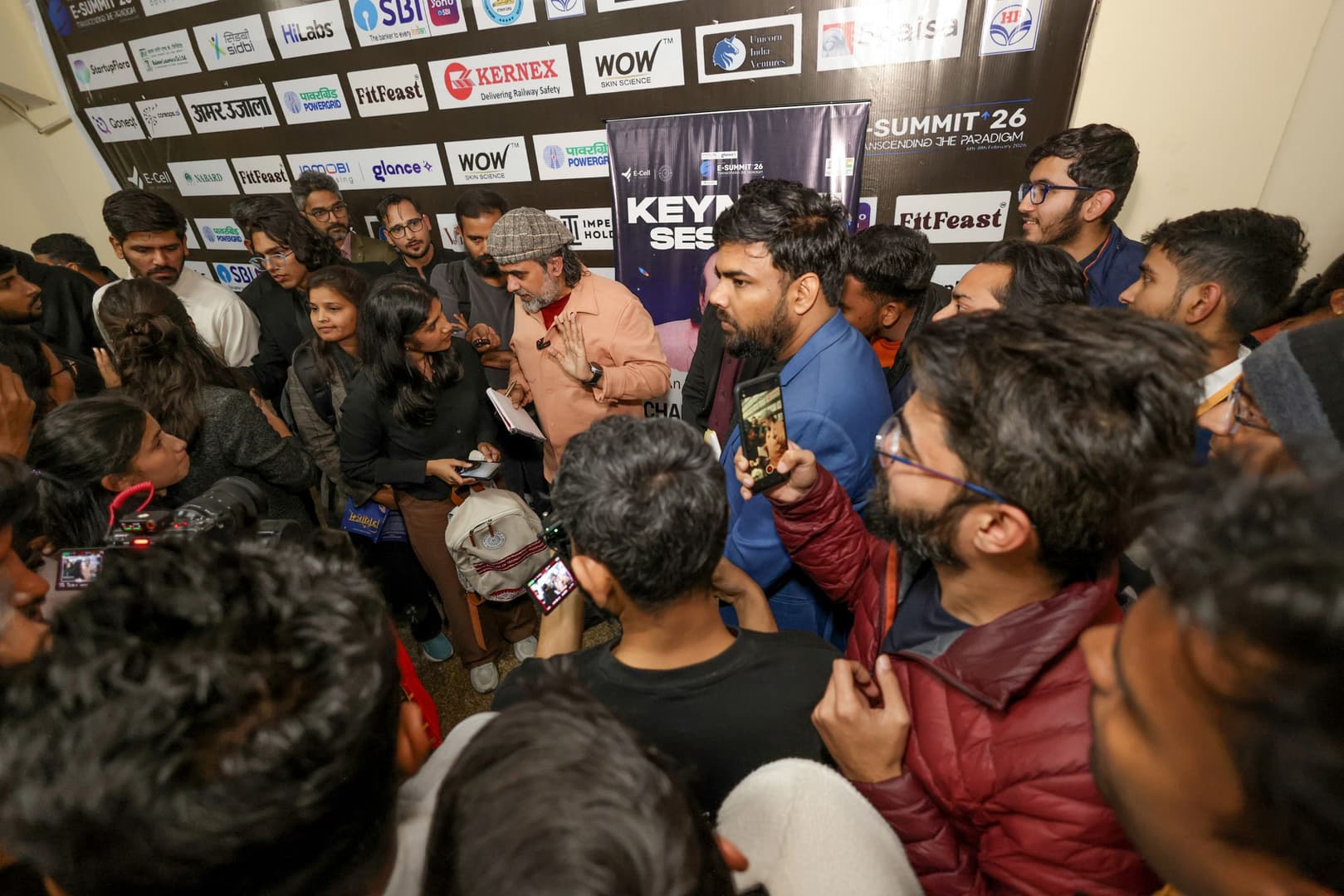 Acharya Prashant at IIT Roorkee