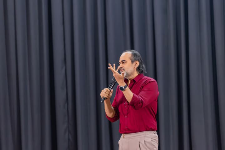 Acharya Prashant
