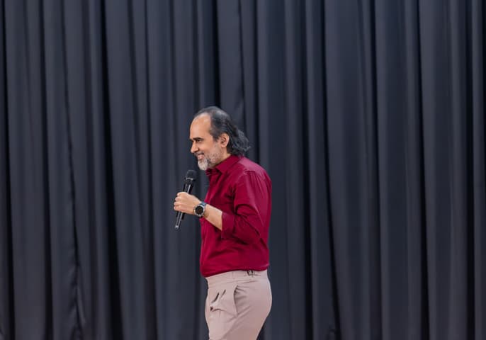 Acharya Prashant