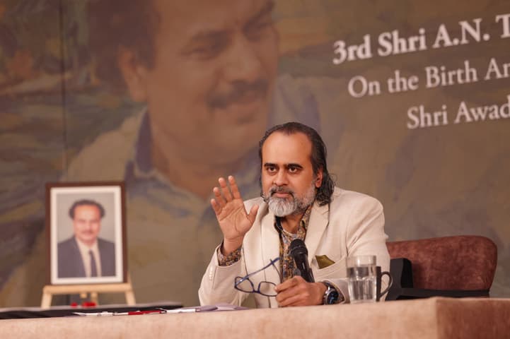 Acharya Prashant