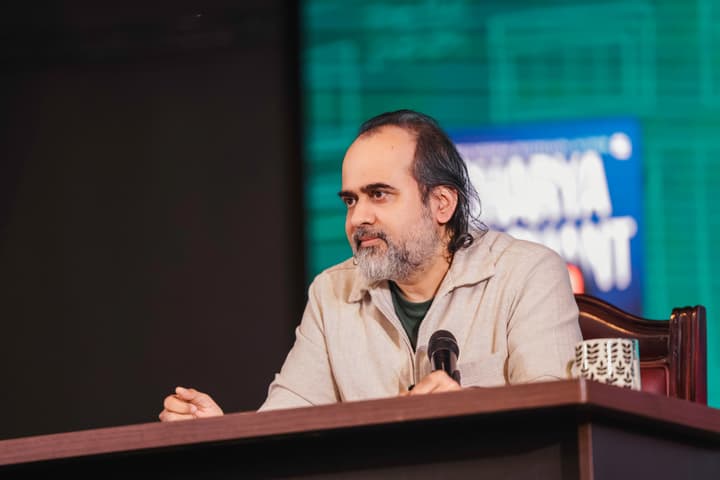 Acharya Prashant