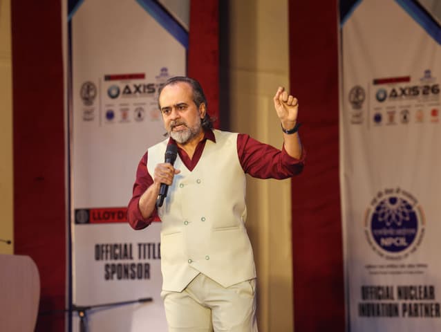 Acharya Prashant