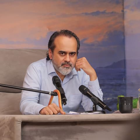 Acharya Prashant